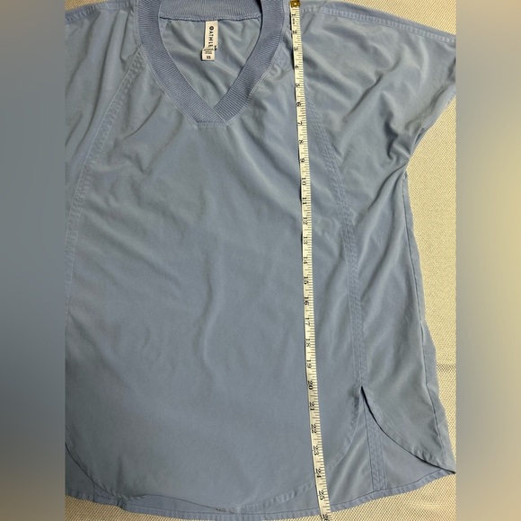 Athleta Women’s XS V-Neck Top Shirt Short Sleeve Pullover Stretch Mauve Light - Picture 7 of 10